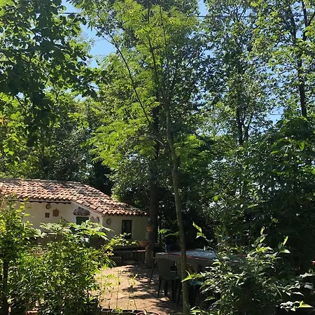 Casale Del Monte, بيت للعطل بيزارو