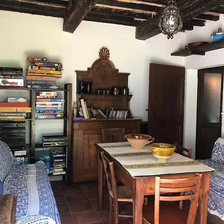 Casale Del Monte, بيزارو