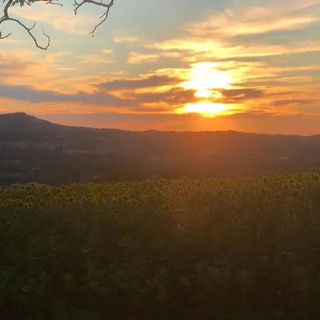 بيت للعطل Casale Del Monte,